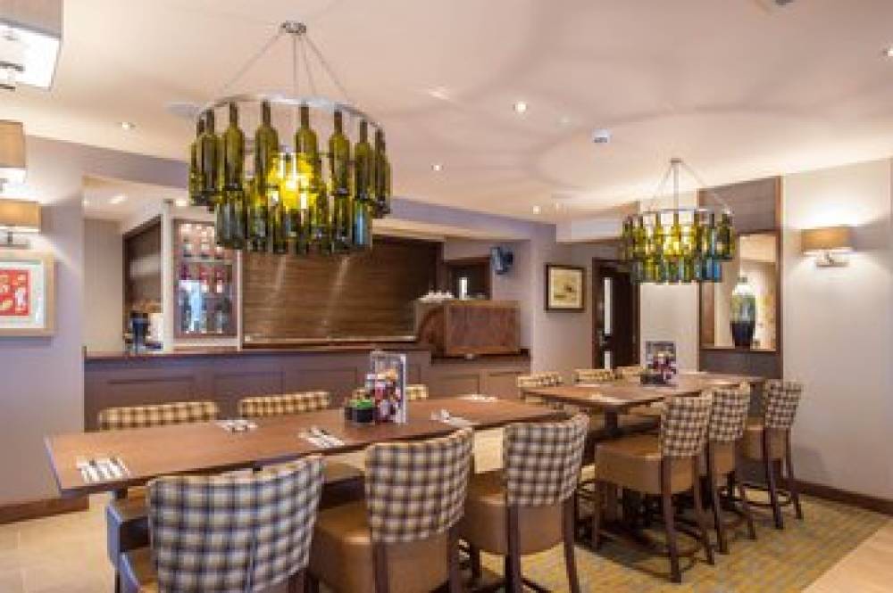 PREMIER INN LONDON EDMONTON 4