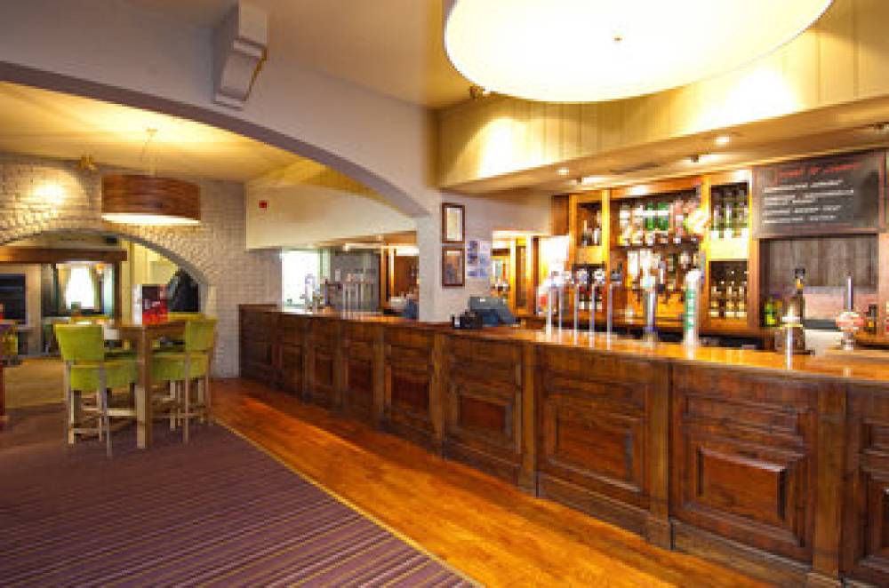 PREMIER INN LONDON RUISLIP 10