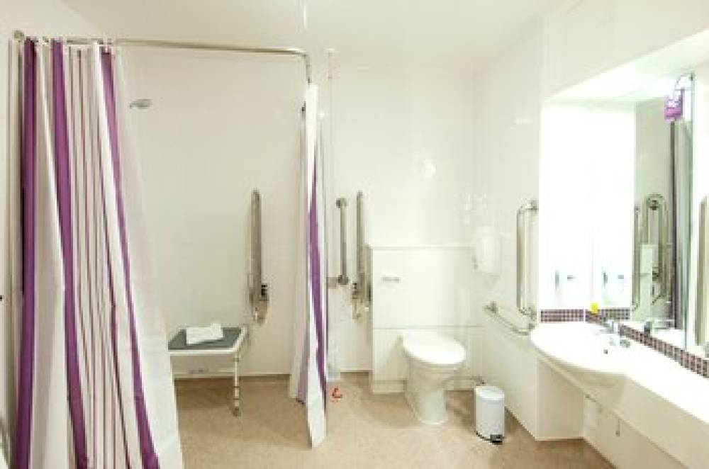 PREMIER INN LONDON STRATFORD 6