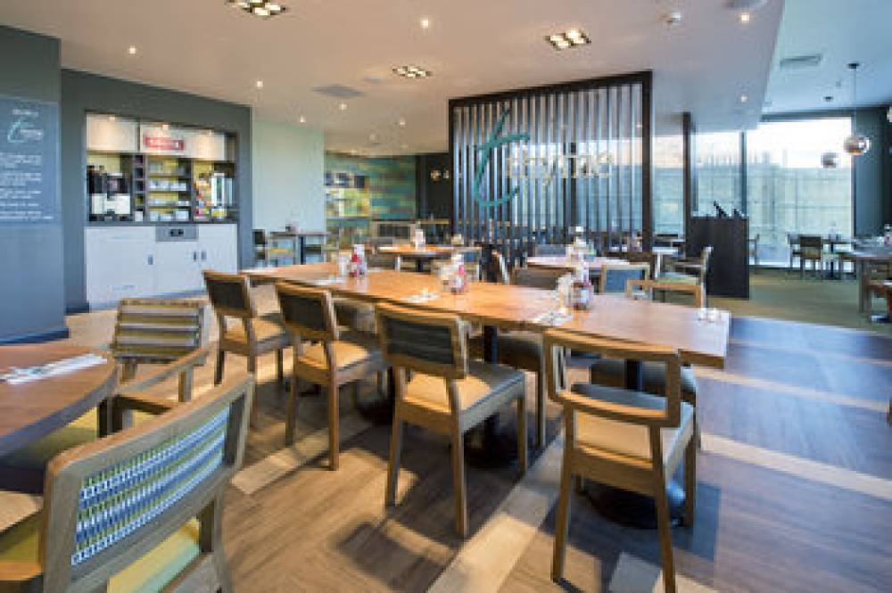 PREMIER INN LONDON TOLWORTH 5