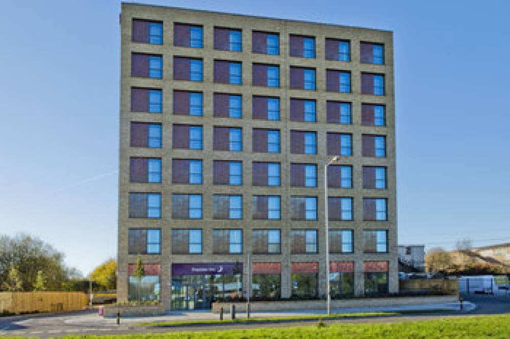 PREMIER INN LONDON TOLWORTH 1