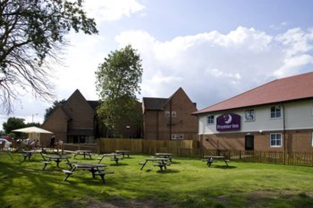 PREMIER INN LONDON TWICKENHAM EAST 9