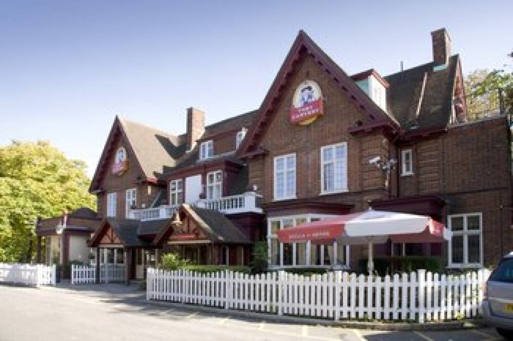 PREMIER INN LOUGHTON/BUCKHURST HILL 9