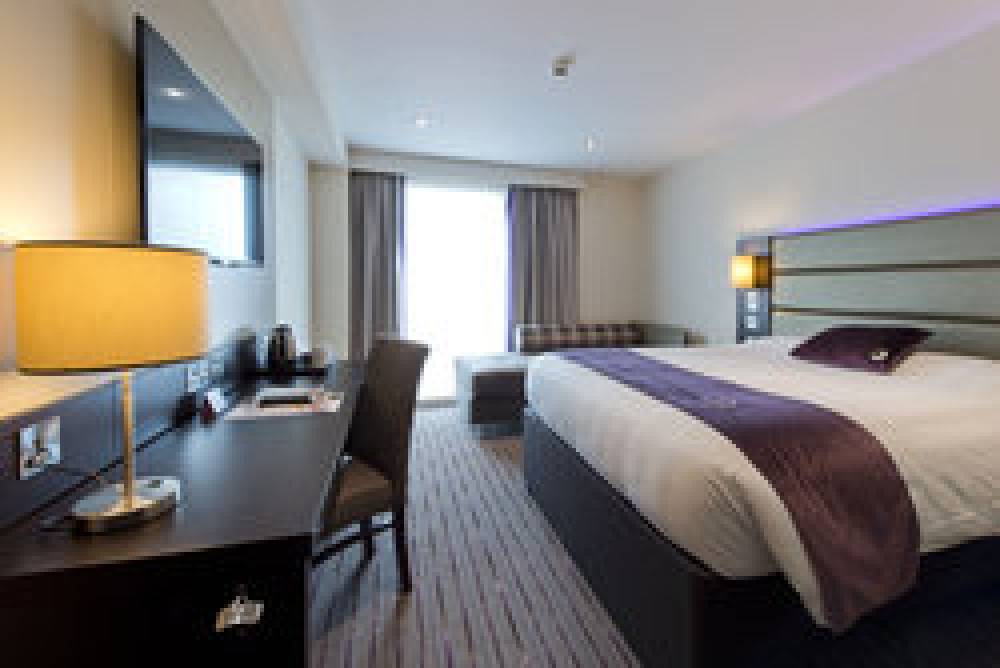 PREMIER INN SLOUGH WEST 7