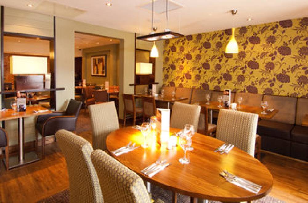 PREMIER INN SUNBURY (KEMPTON PARK) 5