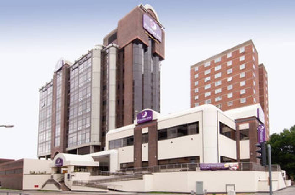 PREMIER INN SUNBURY (KEMPTON PARK) 1