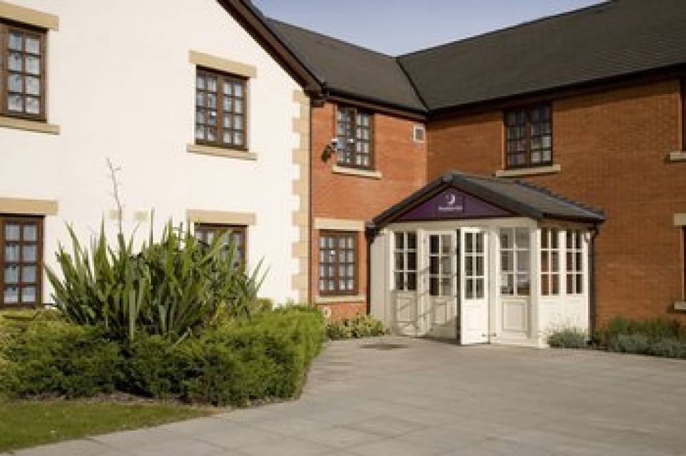 PREMIER INN WALTHAM ABBEY 1