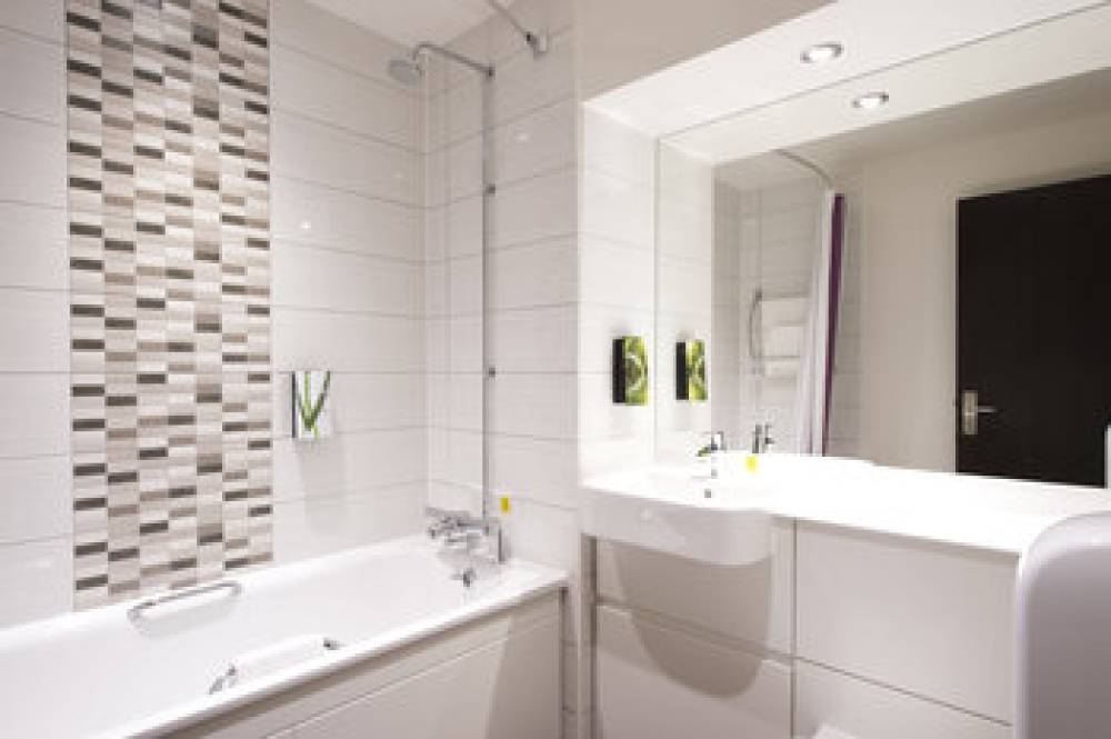 PREMIER INN WARE 2