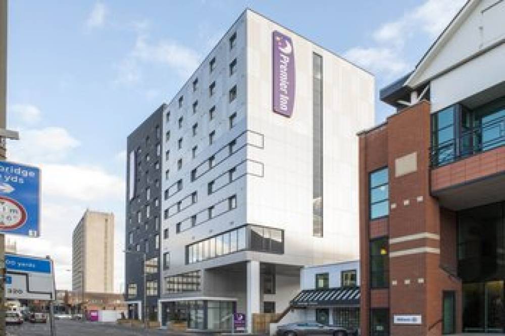 PREMIER INN WOKING TOWN CENTRE 8