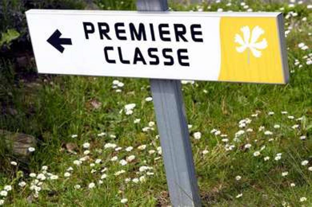 PREMIERE CLASSE SALON-DE-PROVENCE 9