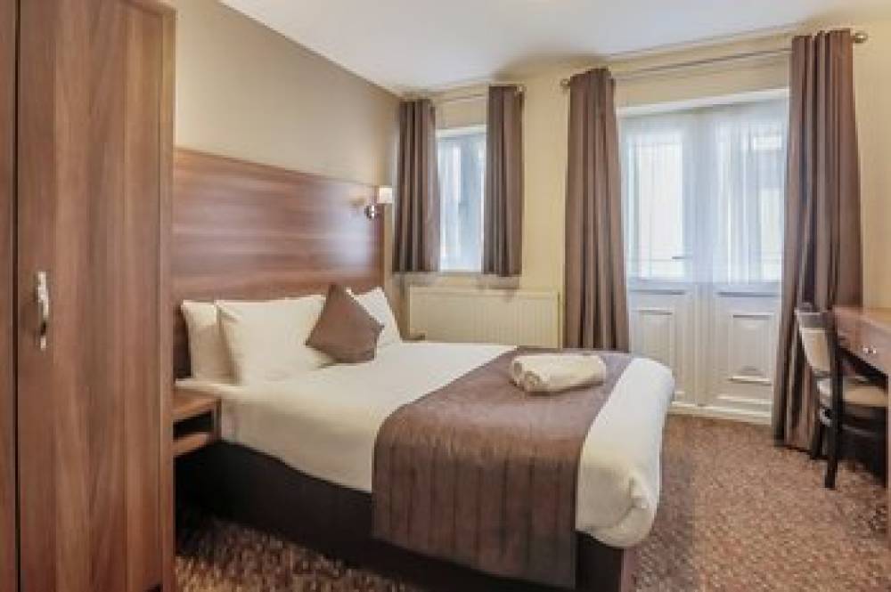 PRINCE REGENT HOTEL EXCEL 7