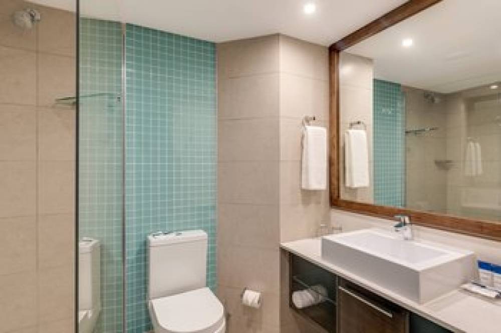 Protea Hotel By Marriott Karridene Beach 9