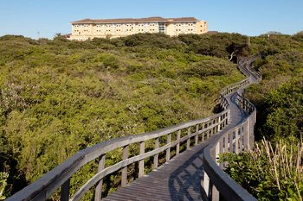 Protea Hotel By Marriott Karridene Beach 4