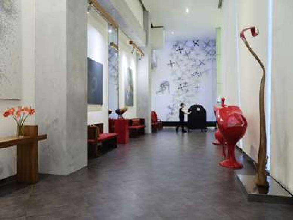 Pullman Jakarta Central Park