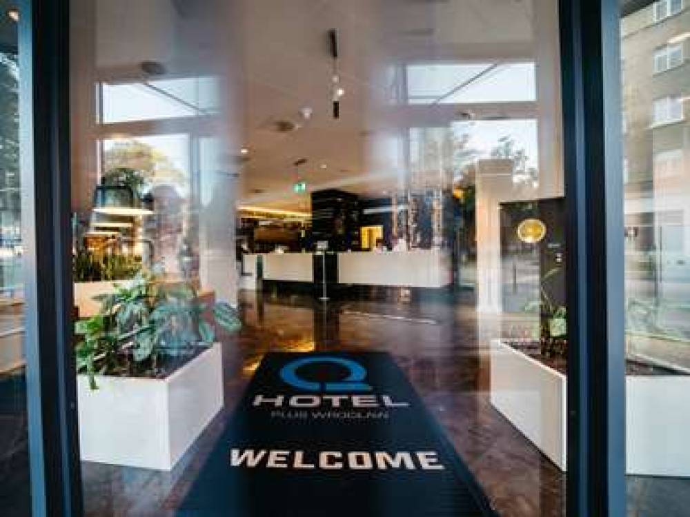 Q HOTEL PLUS WROCLAW 10