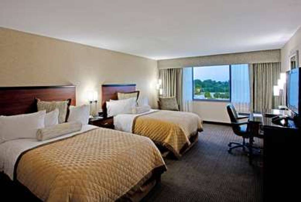 QUALITY HOTEL ESSINGTON 4