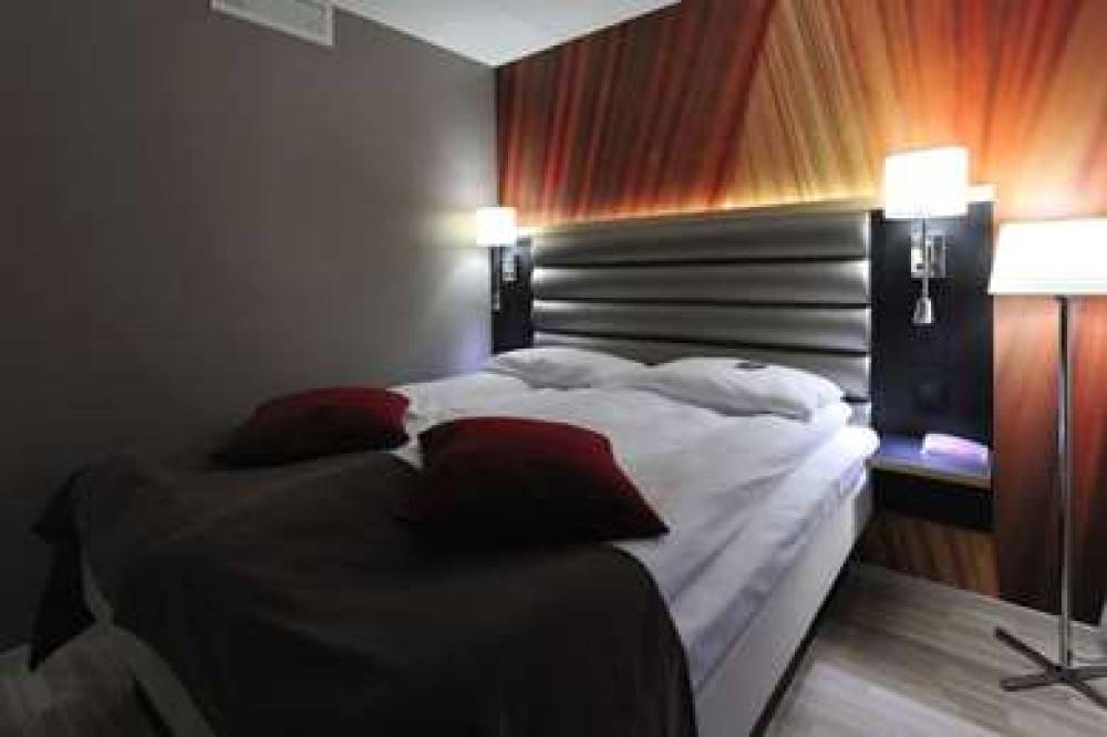 Quality Hotel Grand Royal 8