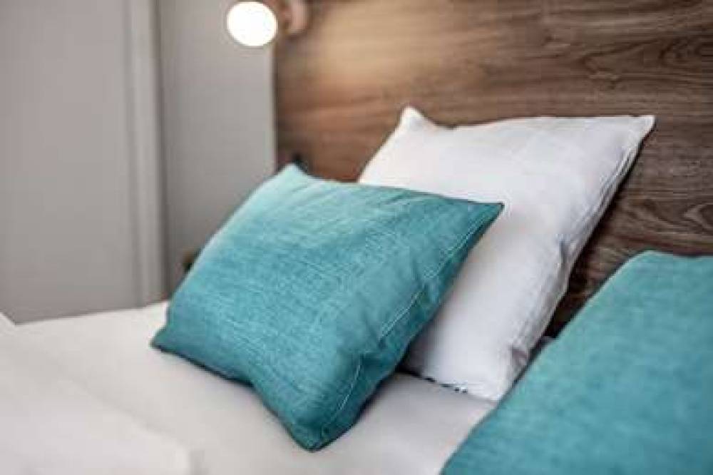QUALITY HOTEL THE REEF 5
