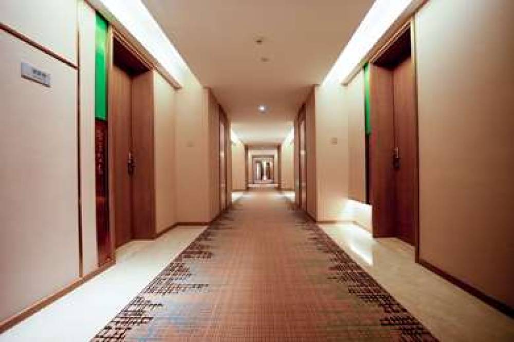 QUALITY HOTEL ZHANGYE 8