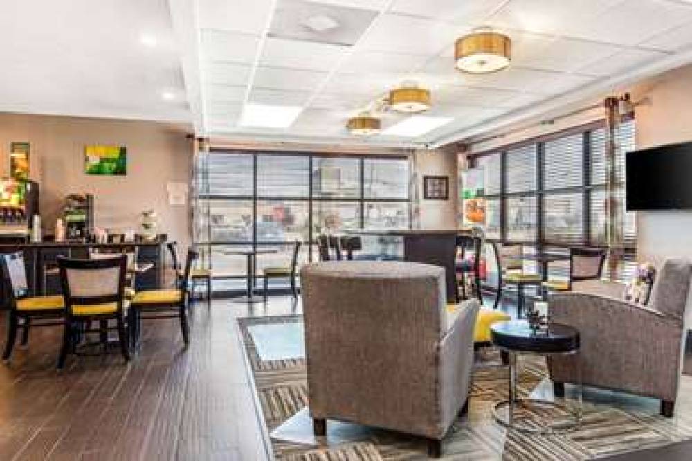 QUALITY INN AIRPORT I-240 6