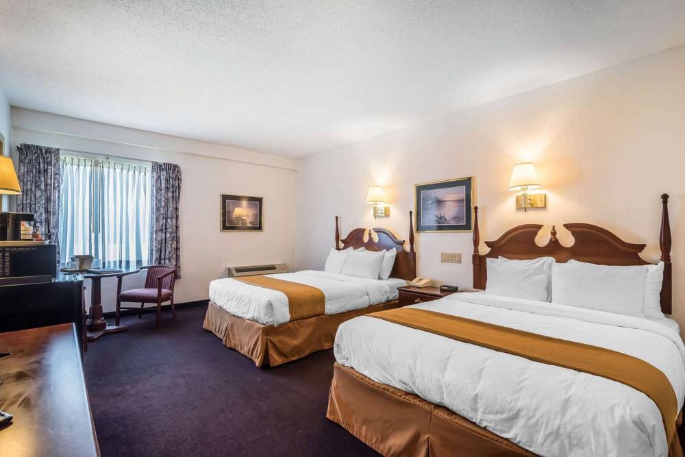 QUALITY INN AND SUITES ALBANY AIRPO 5