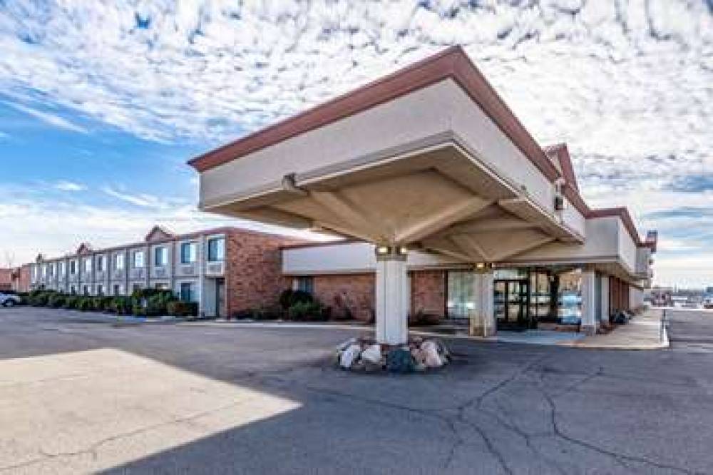 QUALITY INN AND SUITES ALBERT LEA 1
