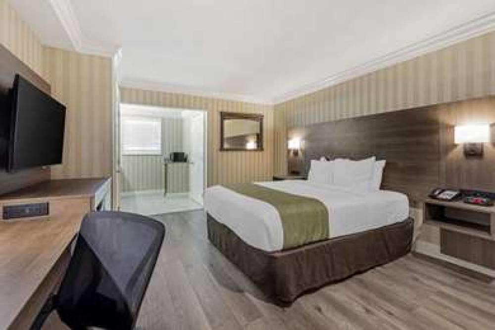 QUALITY INN AND SUITES ANAHEIM MAIN 5