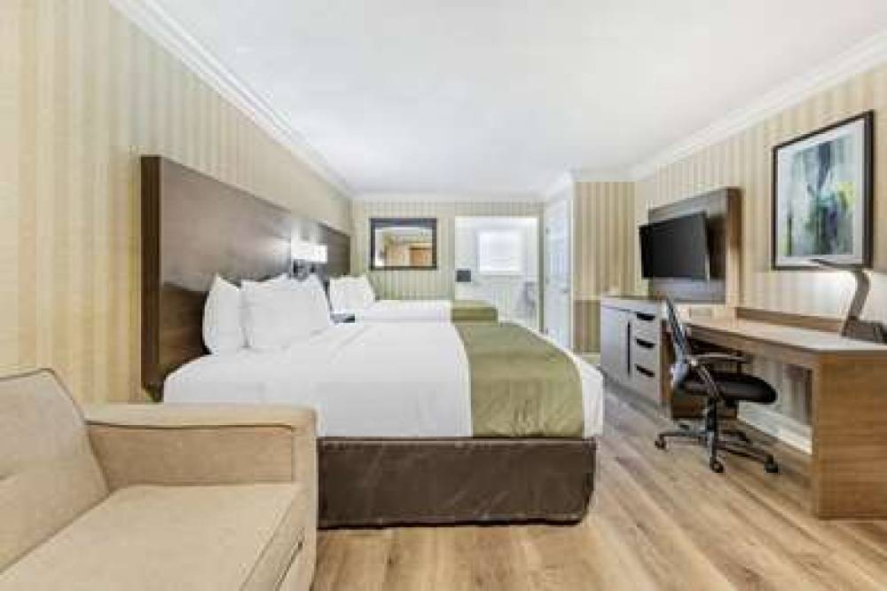 QUALITY INN AND SUITES ANAHEIM MAIN 10
