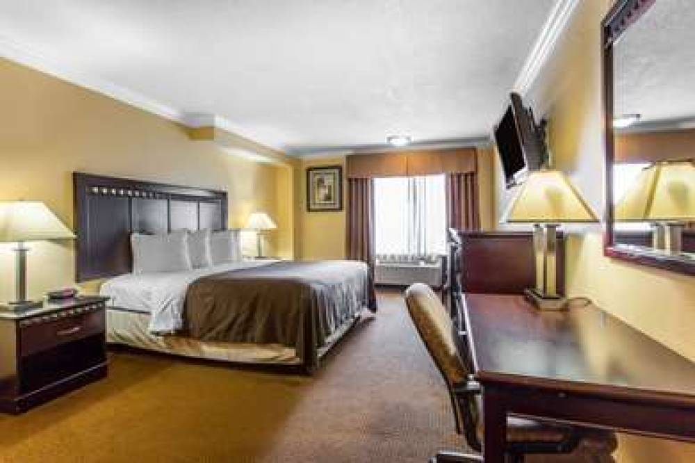 QUALITY INN AND SUITES BELL GARDENS 8