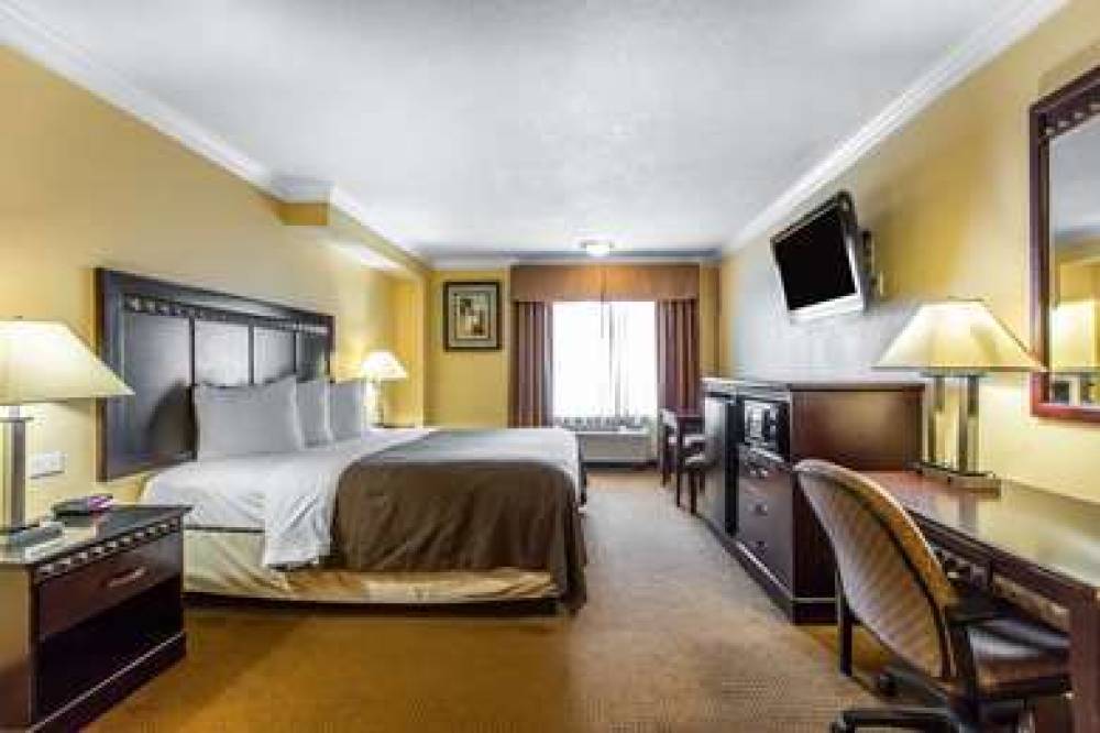 QUALITY INN AND SUITES BELL GARDENS 9