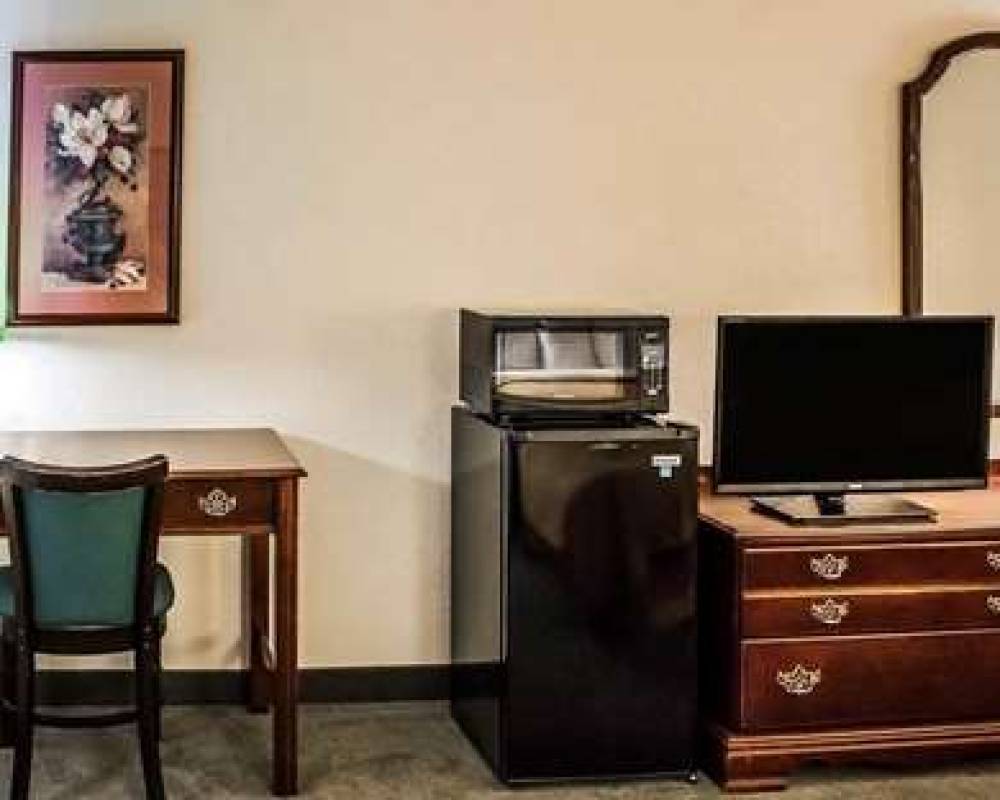 Quality Inn And Suites Bellville - Mansfield 4