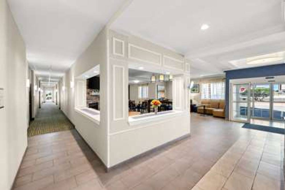 QUALITY INN AND SUITES BIG SPRING 10