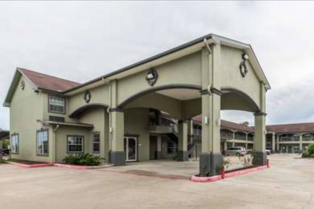 Quality Inn And Suites Bridge City