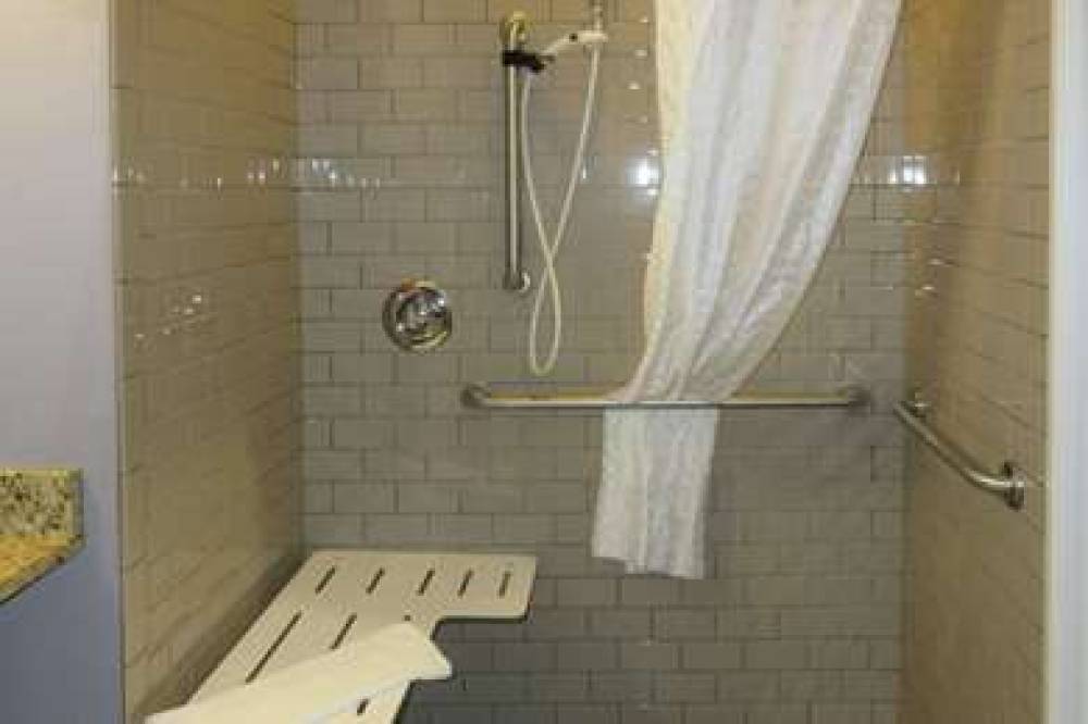 QUALITY INN AND SUITES CALDWELL 9