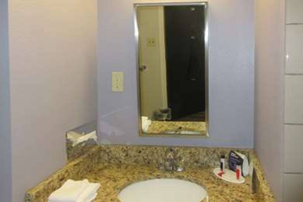QUALITY INN AND SUITES CALDWELL 7