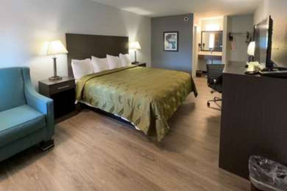 QUALITY INN AND SUITES COLUMBUS WES 4