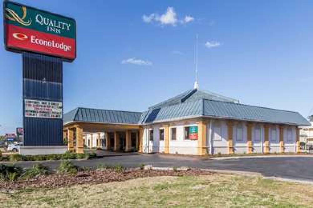Quality Inn And Suites Conference Center