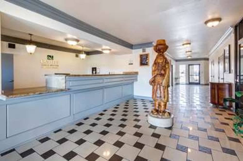 QUALITY INN AND SUITES GALLUP I-40 5