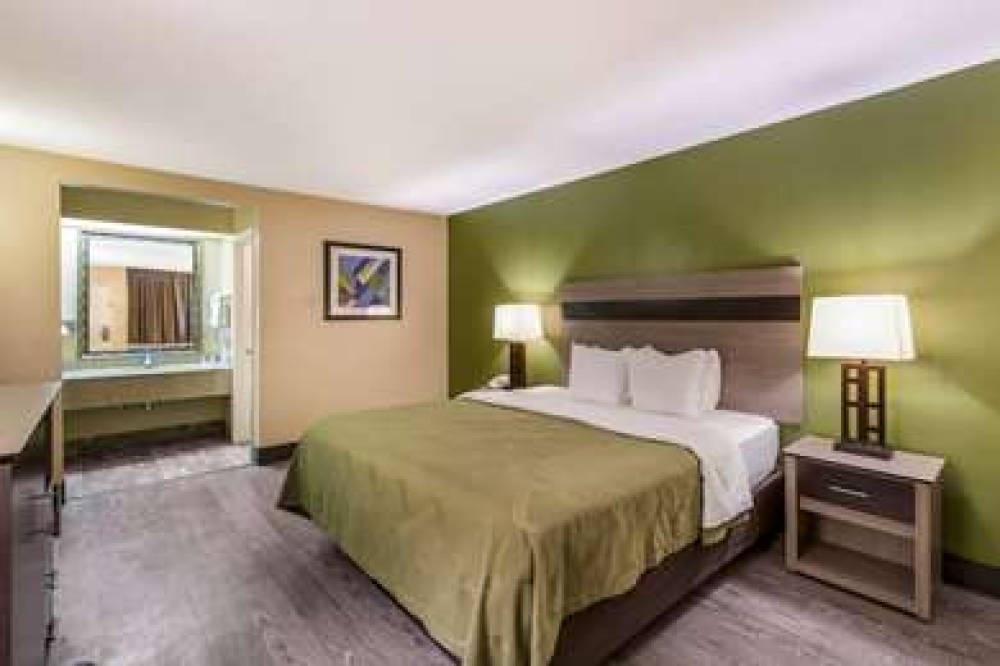 QUALITY INN AND SUITES GARLAND - EA 8