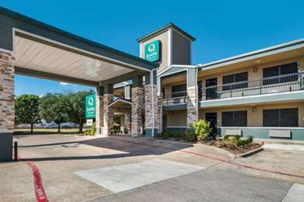 QUALITY INN AND SUITES GARLAND - EA 2