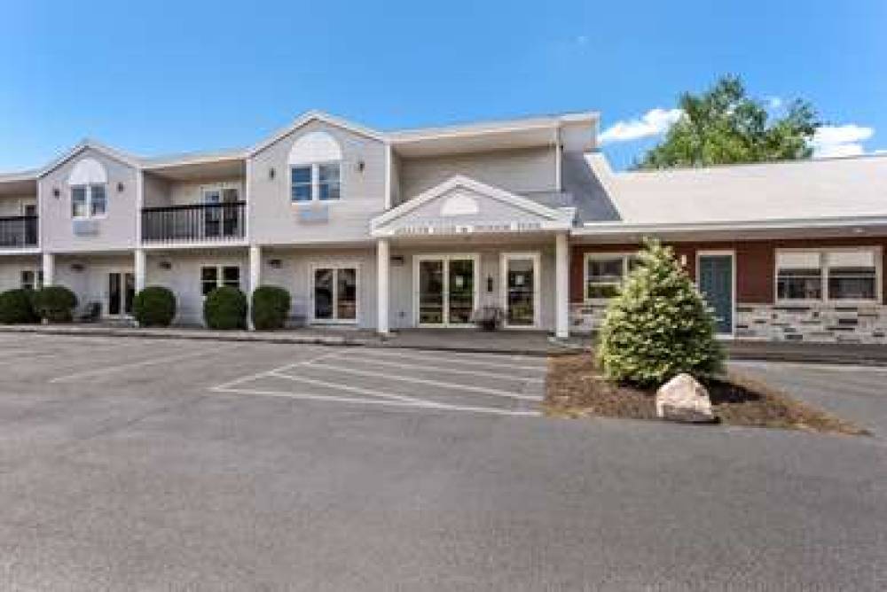 QUALITY INN AND SUITES GORHAM 2