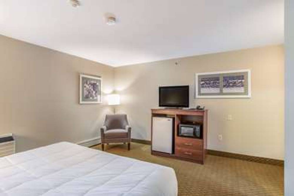 QUALITY INN AND SUITES GORHAM 9