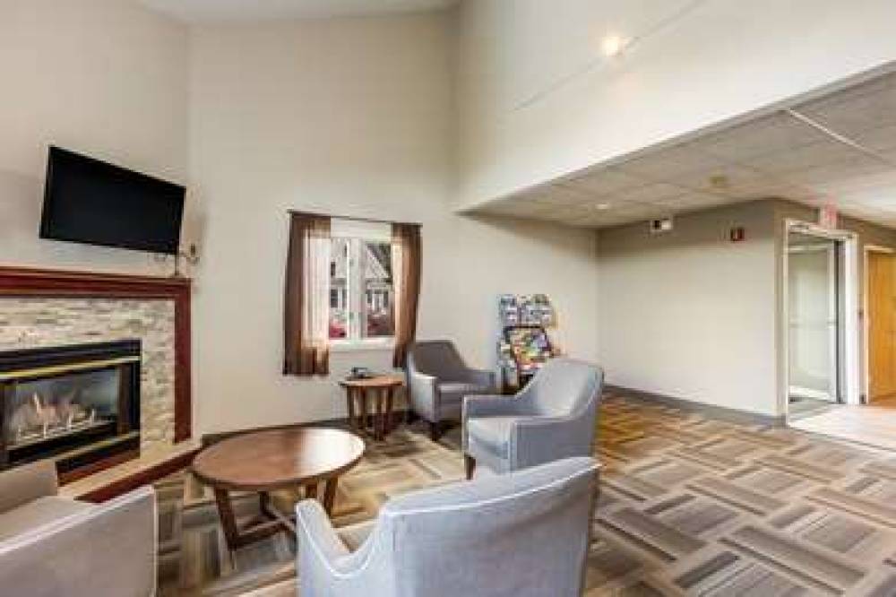 QUALITY INN AND SUITES GORHAM 5