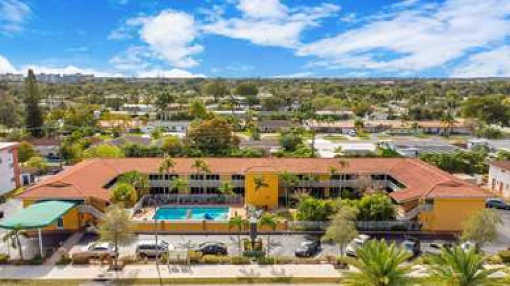 QUALITY INN AND SUITES HOLLYWOOD BO 2