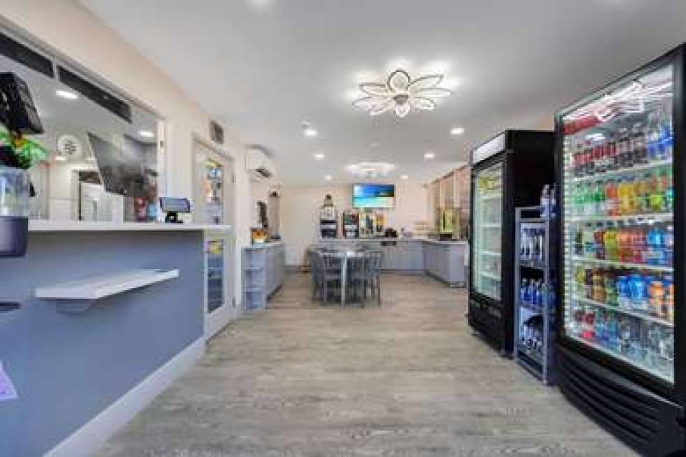 QUALITY INN AND SUITES HOLLYWOOD BO 10