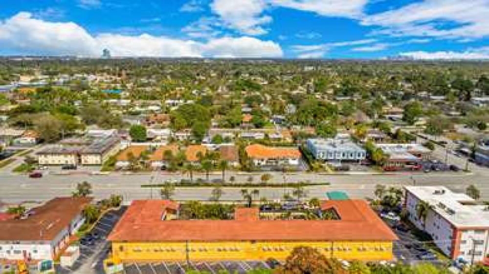 QUALITY INN AND SUITES HOLLYWOOD BO 4