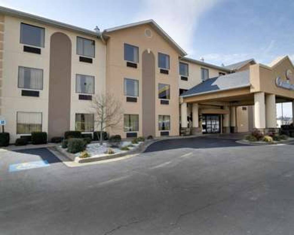 QUALITY INN AND SUITES MALVERN 2