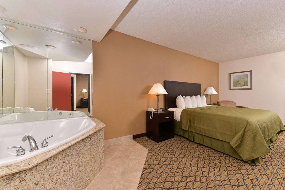 QUALITY INN AND SUITES MATTESON NEA 5