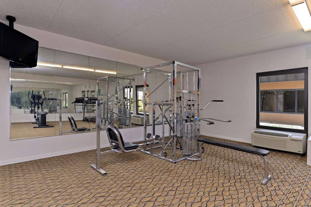 QUALITY INN AND SUITES MATTESON NEA 2