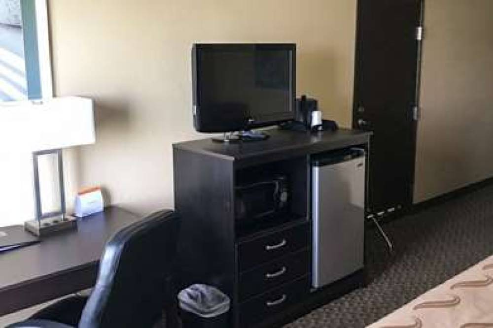 QUALITY INN AND SUITES MENDOTA NEAR 3